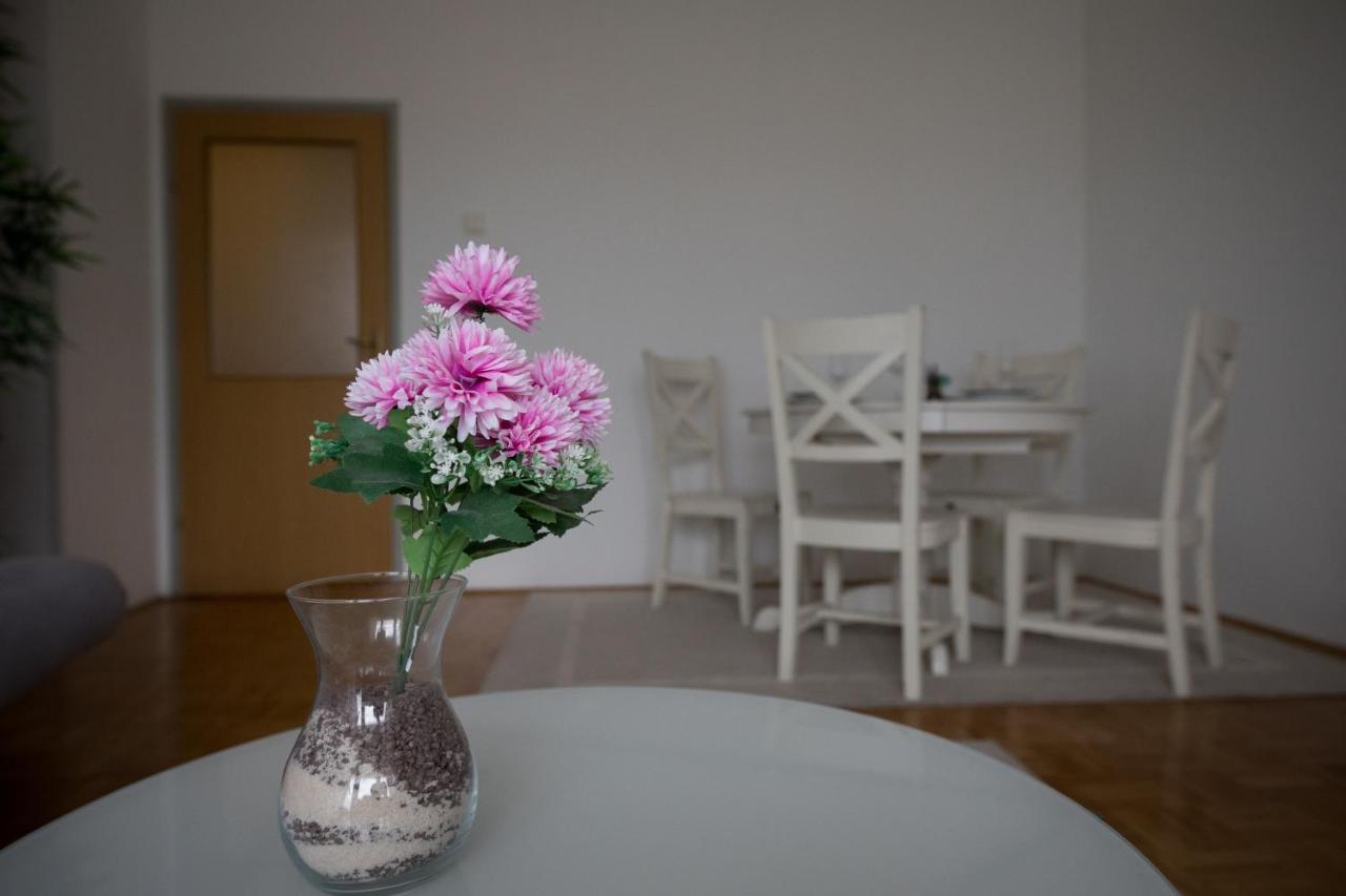 Apartman Ana Leilighet Osijek Eksteriør bilde